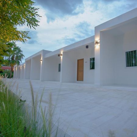 West View Villa Kanchanaburi Extérieur photo